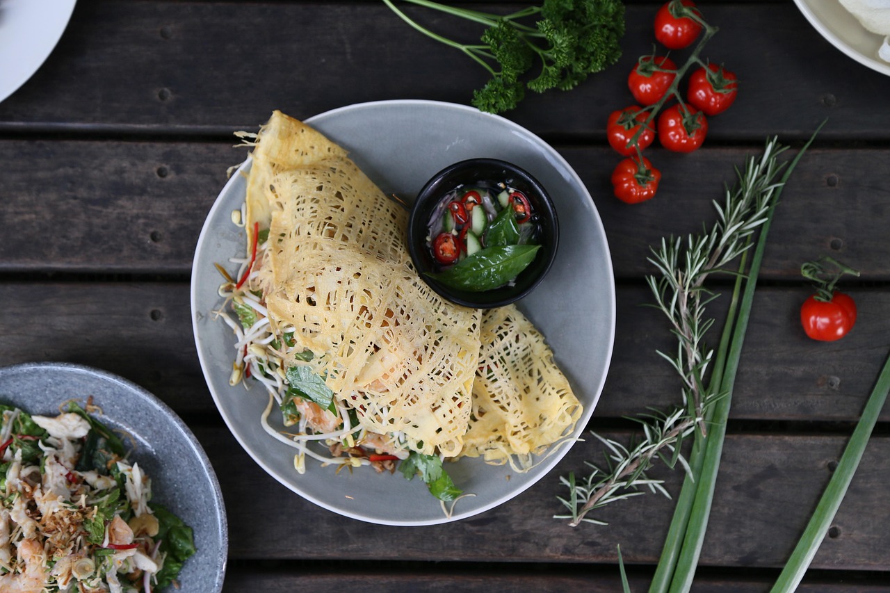 découvrez l'authenticité des plats thaïlandais avec notre sélection de recettes savoureuses et épicées. explorez les traditions culinaires de la thaïlande et laissez vos papilles voyager à travers des ingrédients frais et des saveurs uniques.