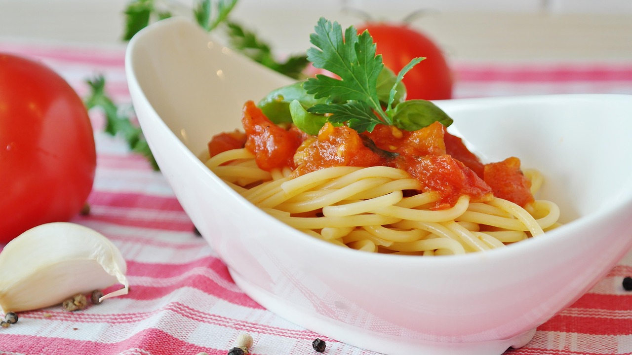 découvrez le monde savoureux des plats végétariens avec nos recettes délicieuses, saines et faciles à préparer. que vous soyez végétarien confirmé ou simplement à la recherche d'options sans viande, trouvez l'inspiration pour une alimentation équilibrée et respectueuse de l'environnement.