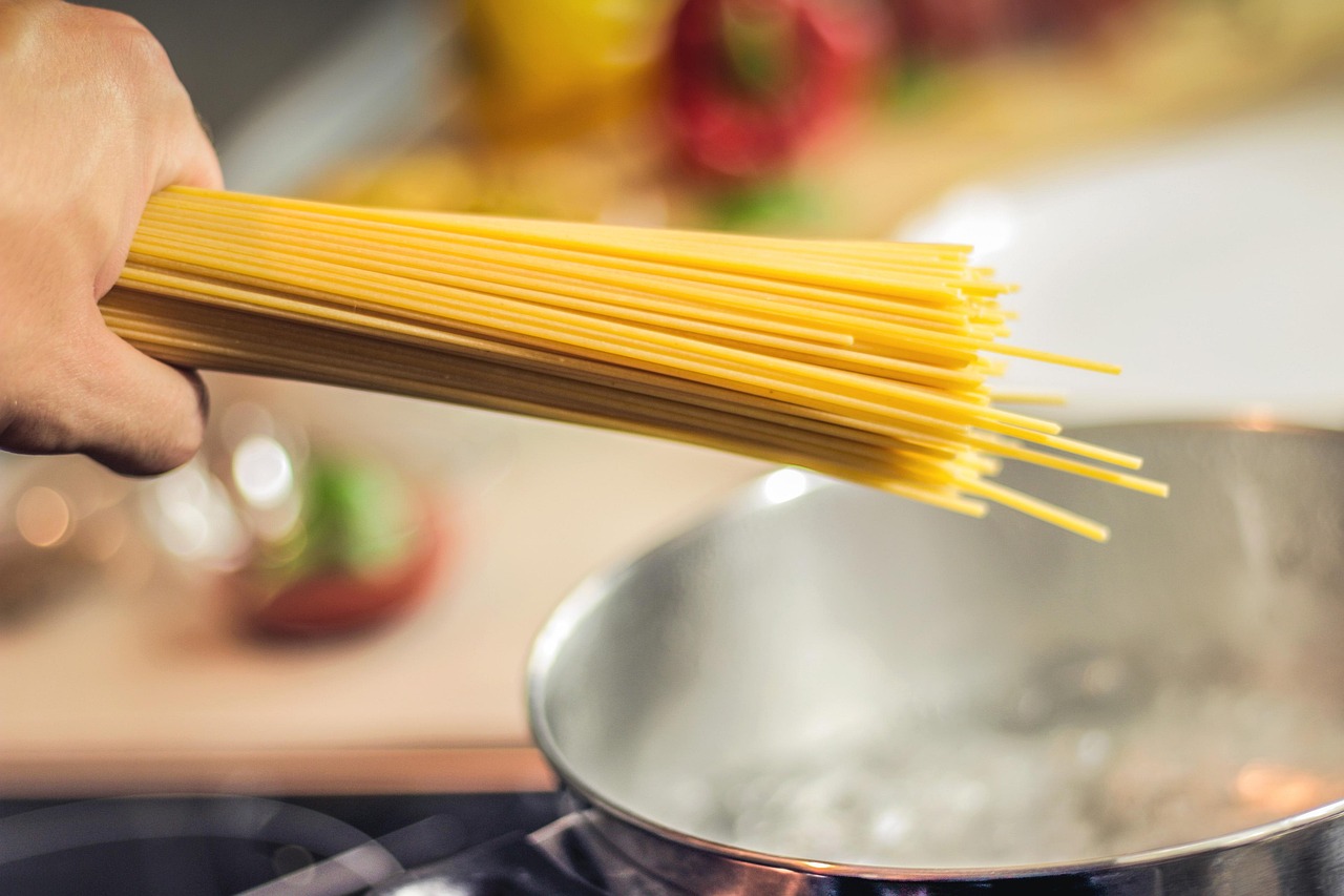 découvrez nos conseils et inspirations pour aménager et décorer votre cuisine. trouvez des idées tendance, des solutions pratiques et les dernières nouveautés pour créer la cuisine de vos rêves.